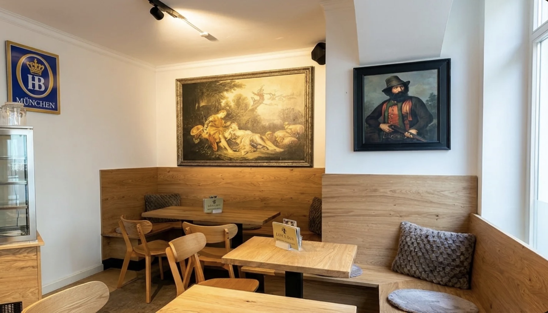 LÖW's Deli Innenraum